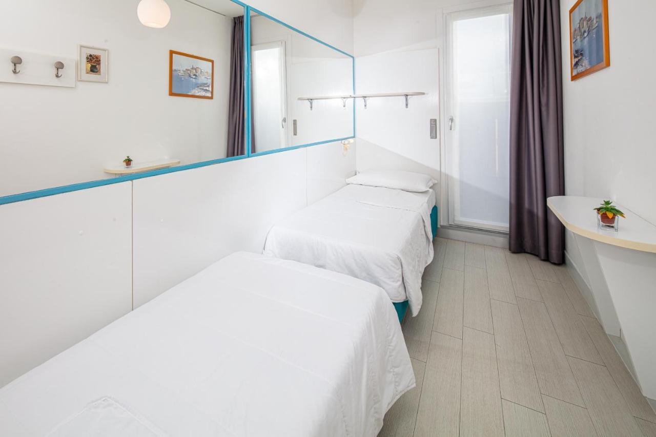 Hotel Alexander Бибионе Екстериор снимка